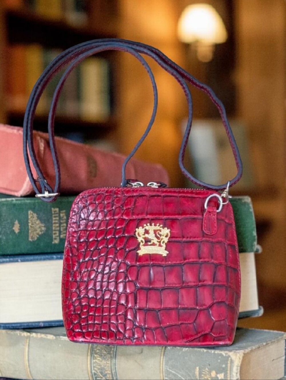PRATESI FIRENZE Made In Italy - LEATHER ~ "STUNNING" RED CROC EMBOSSED CROSSBODY
